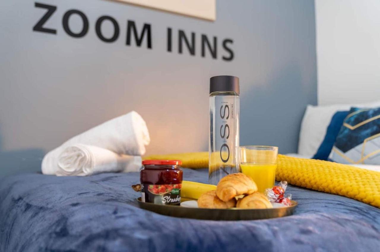 Autumn Oasis - Chic Studio In West Midlands Appartement Birmingham Buitenkant foto